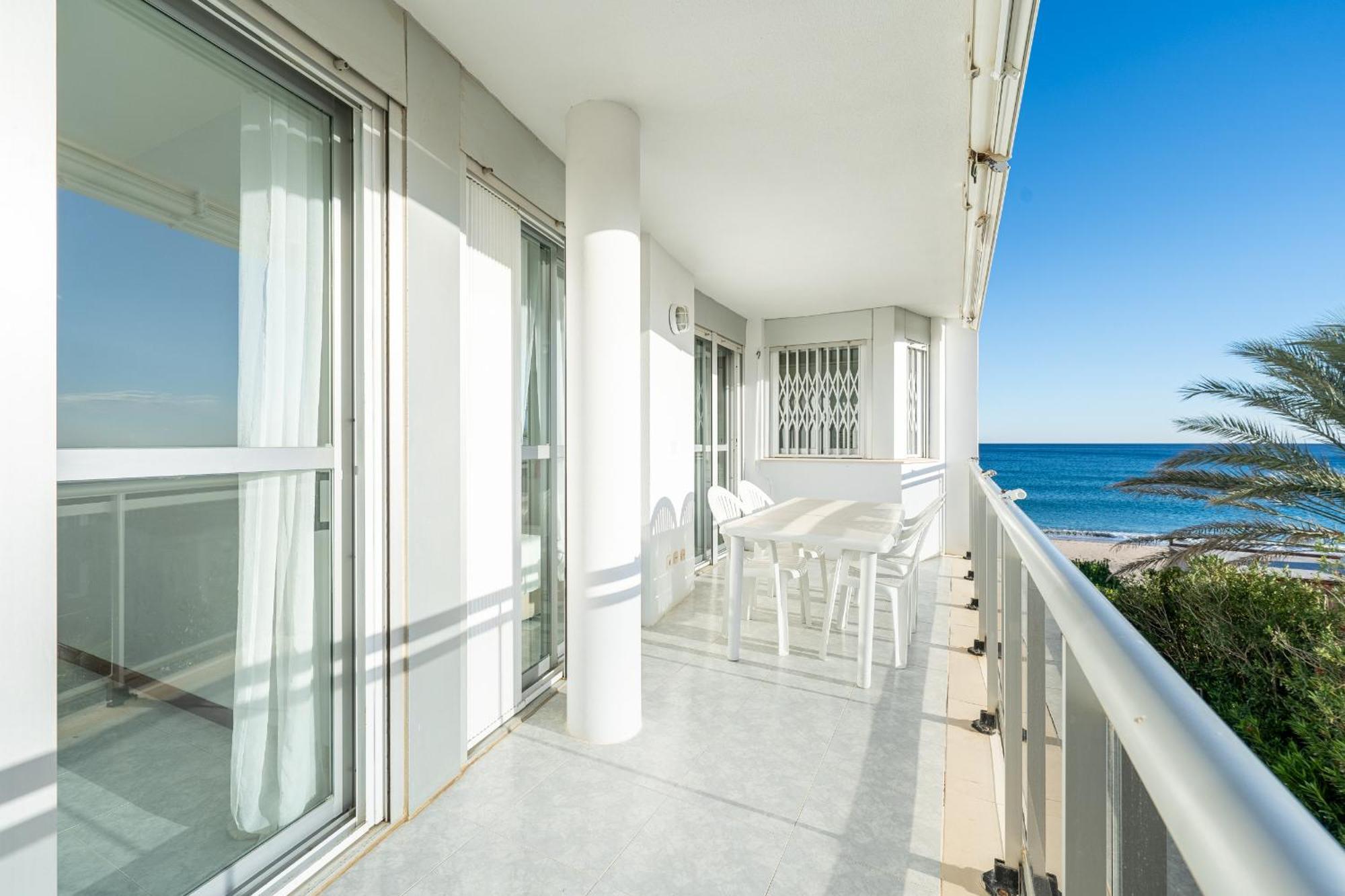 Hauzify I Apartaments Blue Riviera Miami Playa Exteriör bild